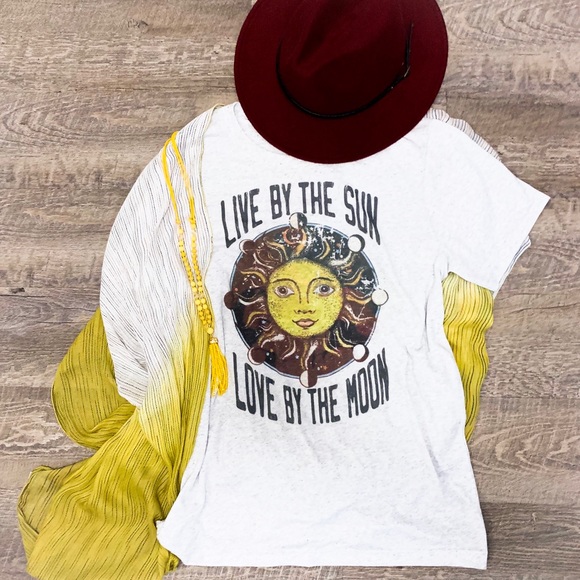 The House Of Gentry Tops - LAST ONE!!!  Live by the Sun Tee